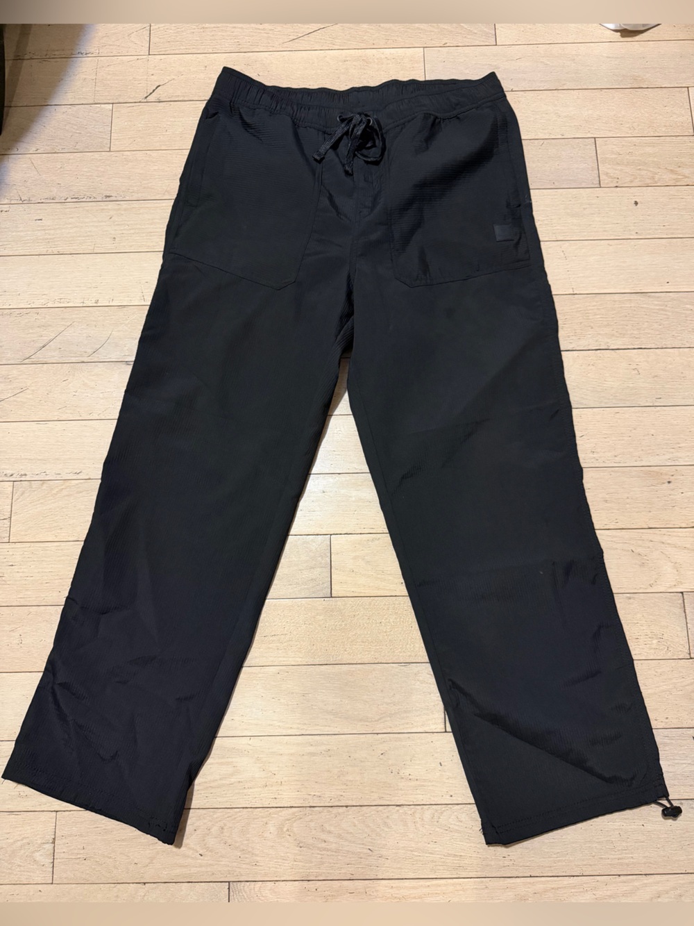 Saint Studio’s Men's Black Drawstring Cargo Joggers Sz. Large